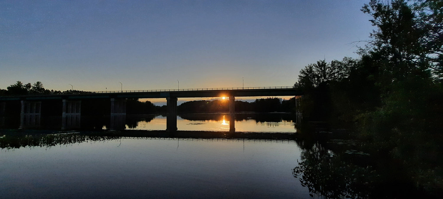 Soleil Du 24 Août 2021 6H24 (Vue T1) Pont Jacques Cartier De Sherbrooke Et Rivière Magog