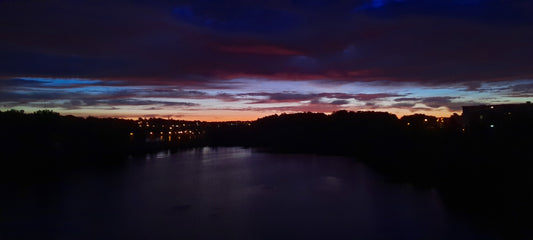 Les Couleurs De Aube Noir Du 28 Août 2021 5H24 (Vue Sure) Sur Le Pont Jacques Cartier Sherbrooke