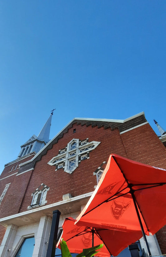 Église Sainte-Thérèse Maintenant Le Omg Resto (Vue Omg)