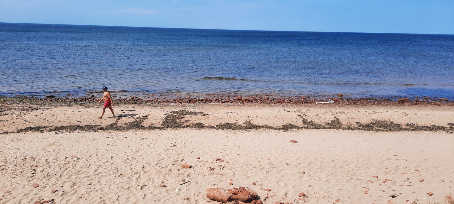 2022-07-11 Trouve L’homme Sur La Plage