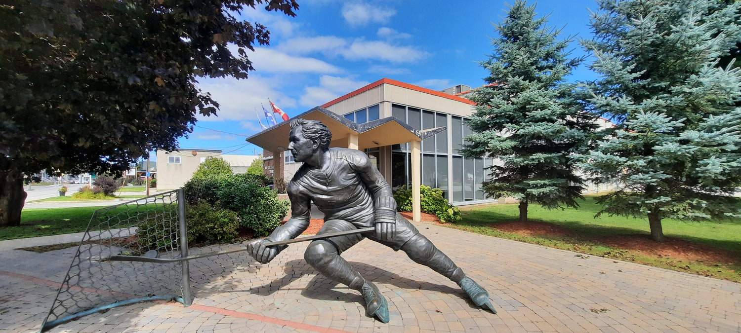 David Devant L’hotel De Ville Thurso Avec Guy Lafleur