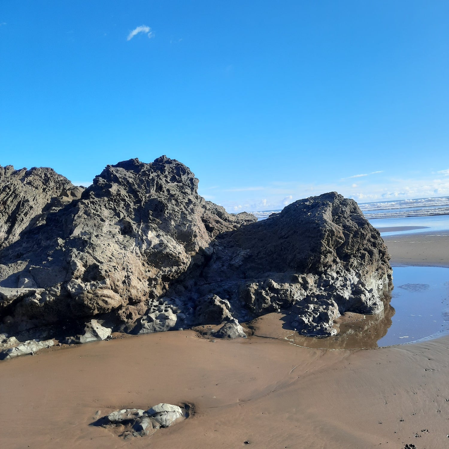 Découvrez Dominical (Fleuve Mer Montagnes Et Cascades)